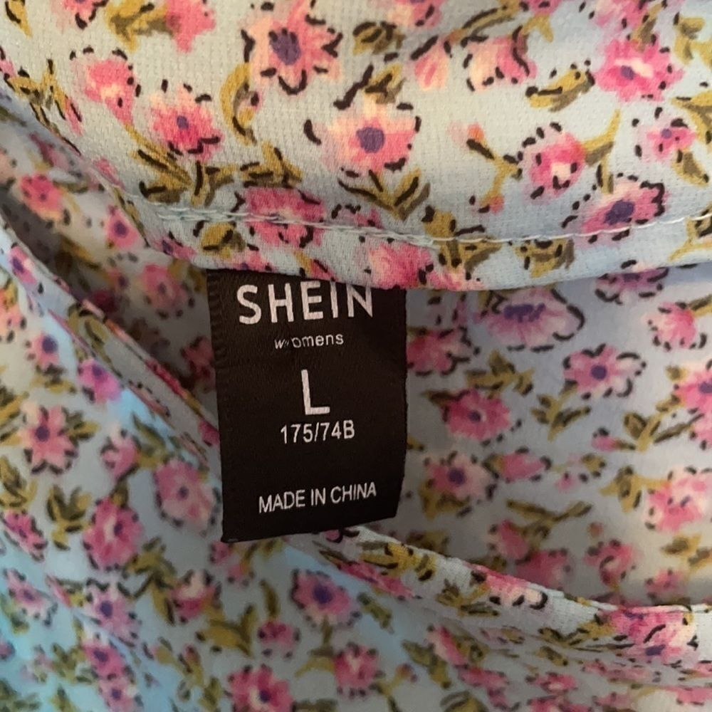 2 piece Shein set  - Picture 4 of 8